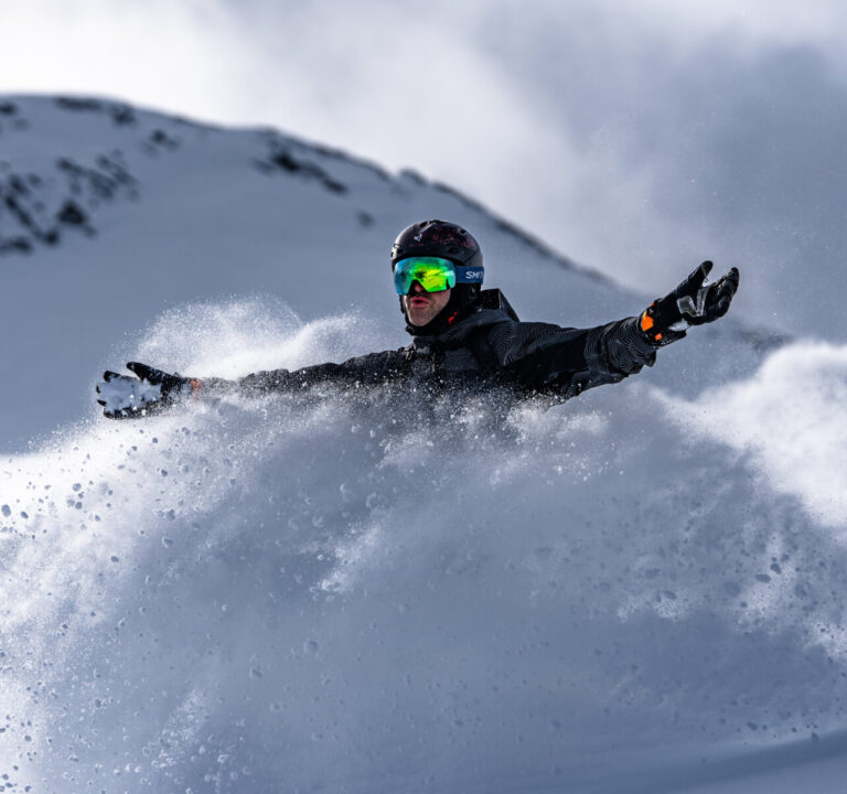 Rk Heliski - Heliskiiing in Panorama, British Columbia