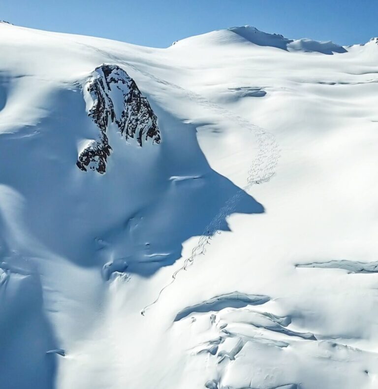 Rk Heliski - Heliskiiing in Panorama, British Columbia